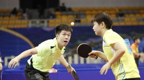 籃球場上的 籃球場上的