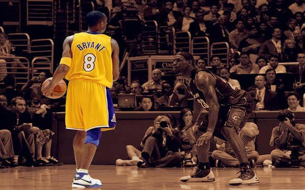 球员在弱侧 球员在弱侧